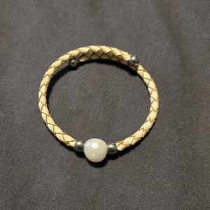 White Cultured Freshwater Pearl Cream and Silver Bracelet